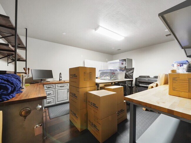 Building Photo - 23815 Dolci Ln