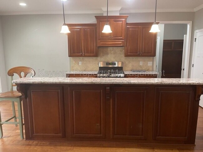 Building Photo - 3167 Lake Norman Dr