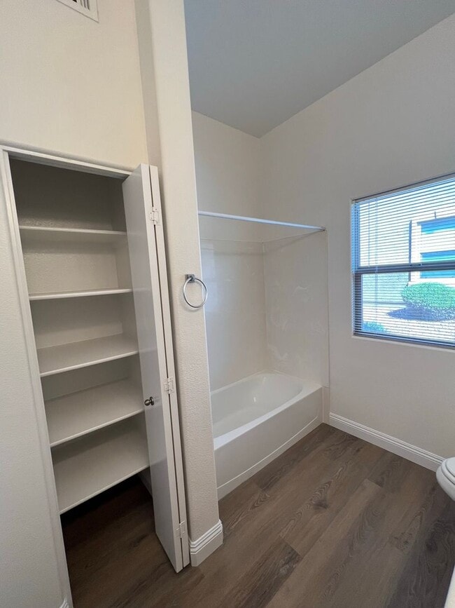 Building Photo - Beautifully remodeled 3 bedroom 2 bathroom downstairs condo right next to the pool!!