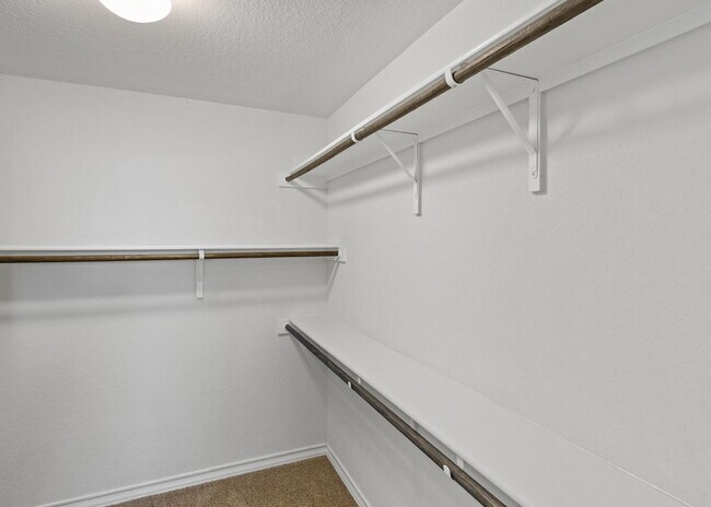 Building Photo - "4-Bedroom Haven in Cibolo with Spacious Living!"