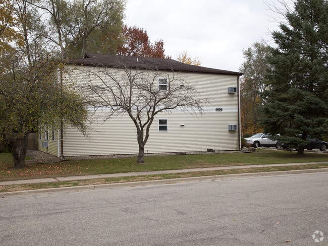 Building Photo - Bayberry B Apartments