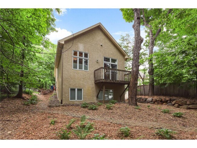 Building Photo - 3825 Northome Ave