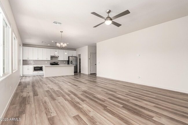 Building Photo - 6537 N 15th Dr