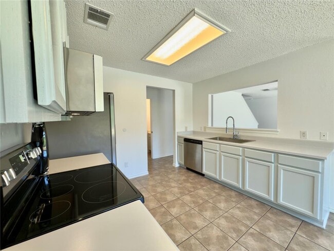 Building Photo - 7817 Marble Ridge Dr