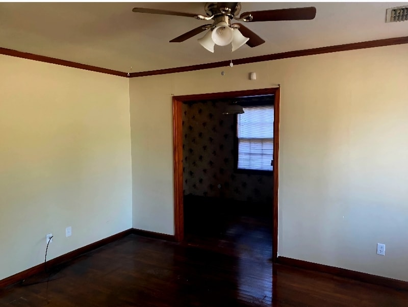 Building Photo - 2076 Midway St