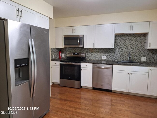 Building Photo - 19 Wendell Dr