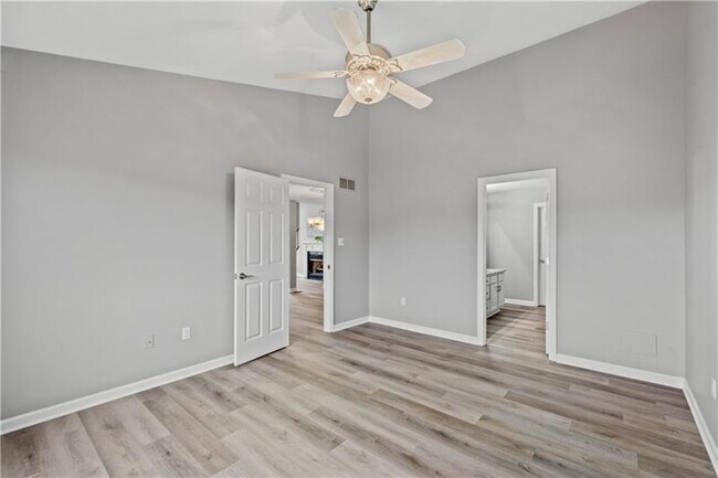 Building Photo - 9704 Sundance Dr