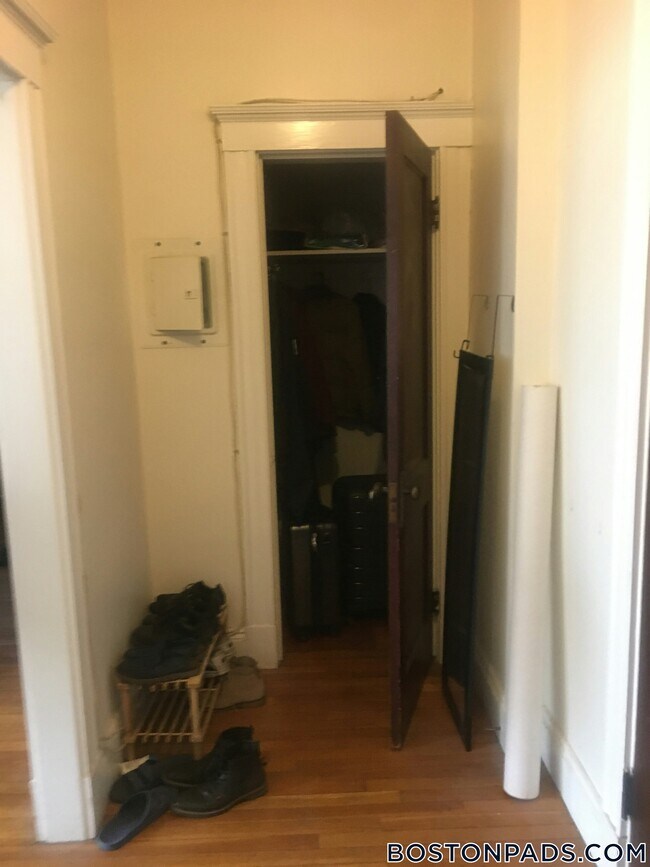 Building Photo - 17-19 Washington St.