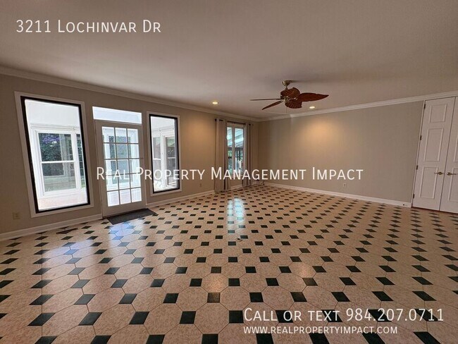 Building Photo - 3211 Lochinvar Dr