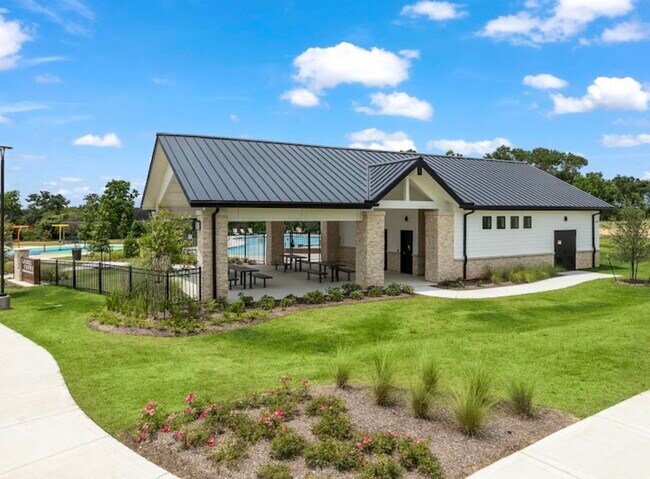 Building Photo - 4018 Ancient Honor Dr