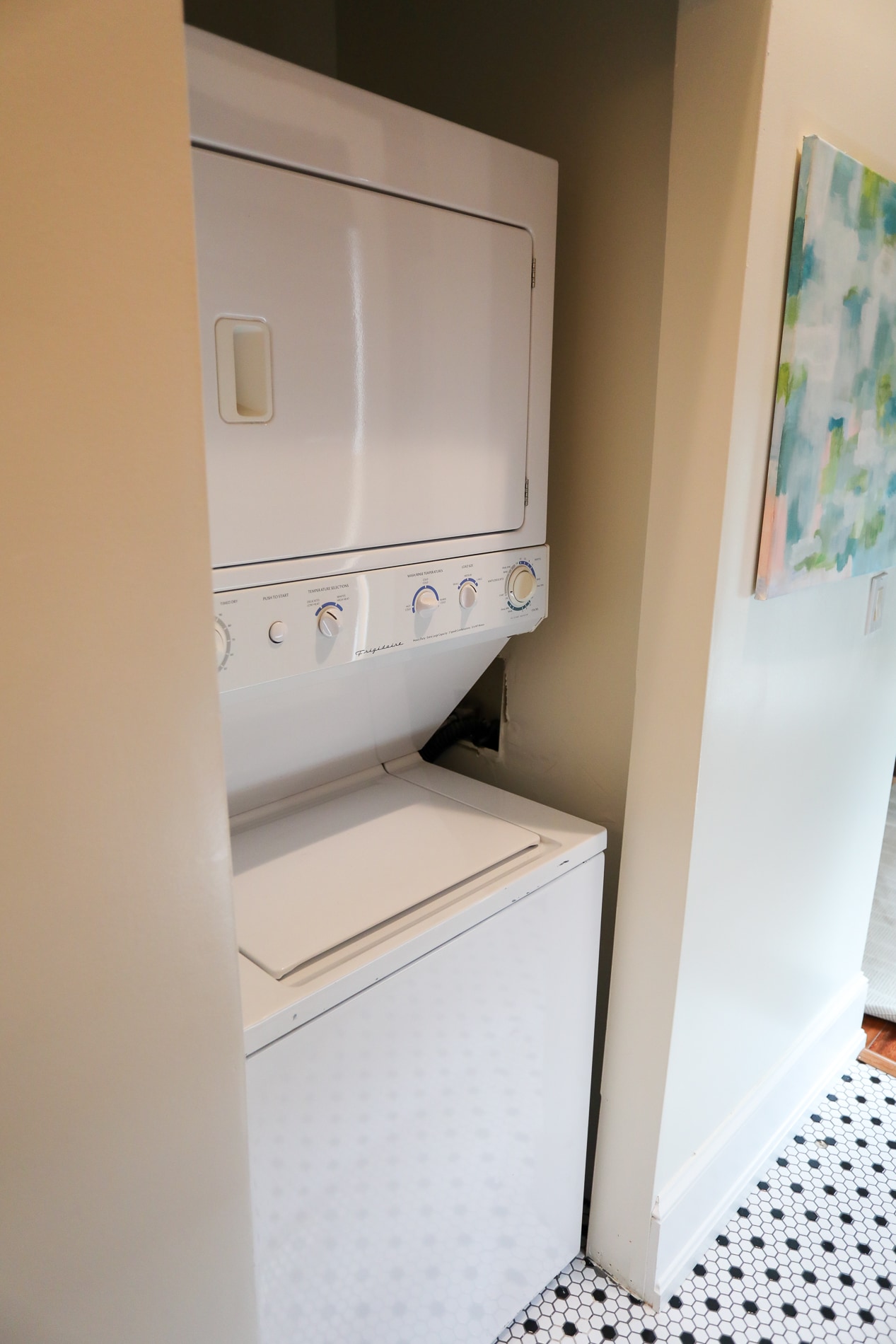 Building Photo - 416 N 3rd St