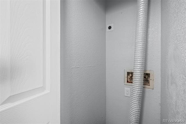 Building Photo - 3445 Cochran Dr