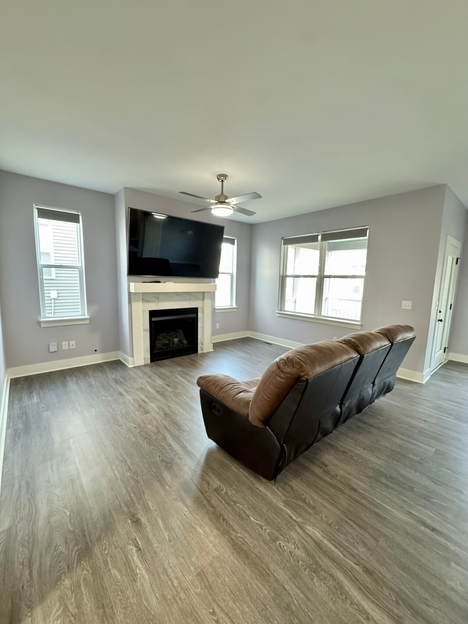 Building Photo - 3082 Charissas Plz