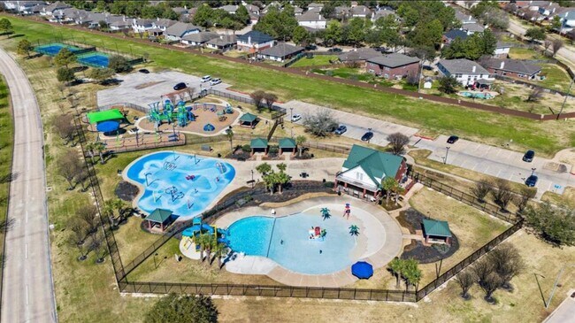Building Photo - 11823 Canyon Mills Dr