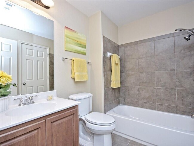 Building Photo - 1005 Big Spring Dr