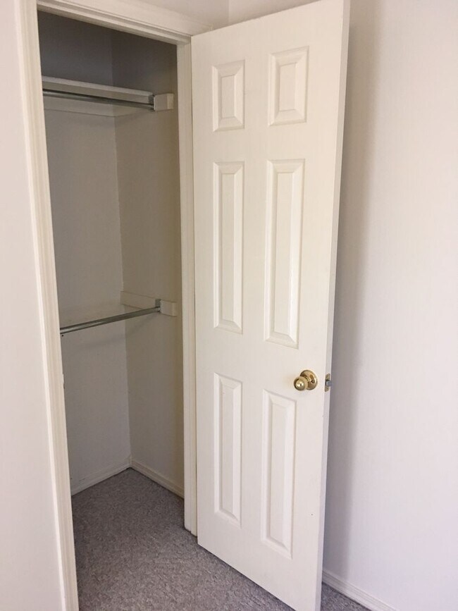 Building Photo - 73 W 16th Pl