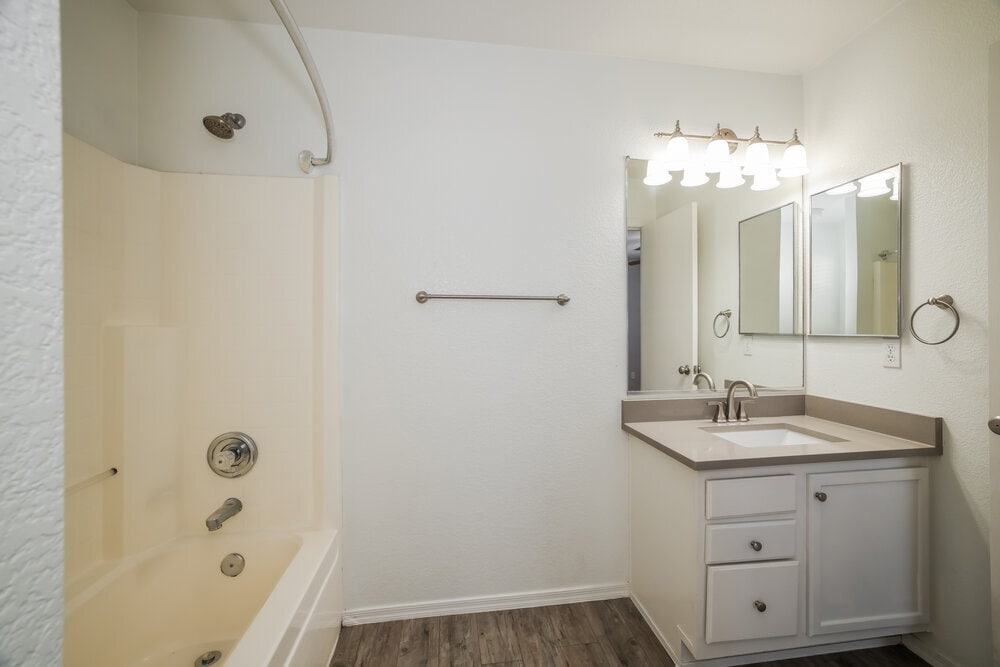 Building Photo - 2879 W Five Mile Peak Dr