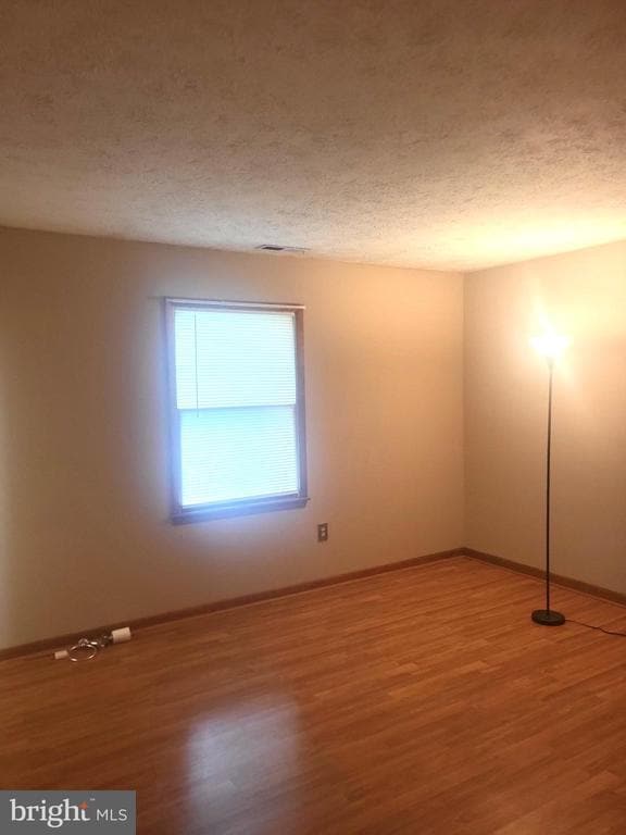 Building Photo - 104 Covington Ln