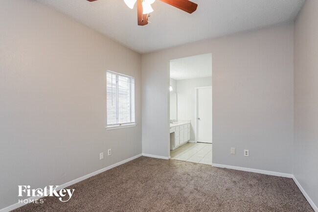 Building Photo - 13307 Harpers Bridge Dr