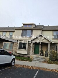 Building Photo - Provo Townhome With Finished Basement