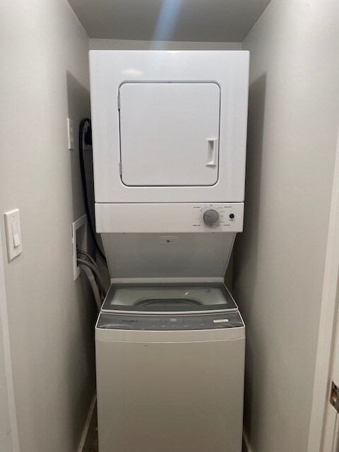 Laundry closet - 1126 8th St NE