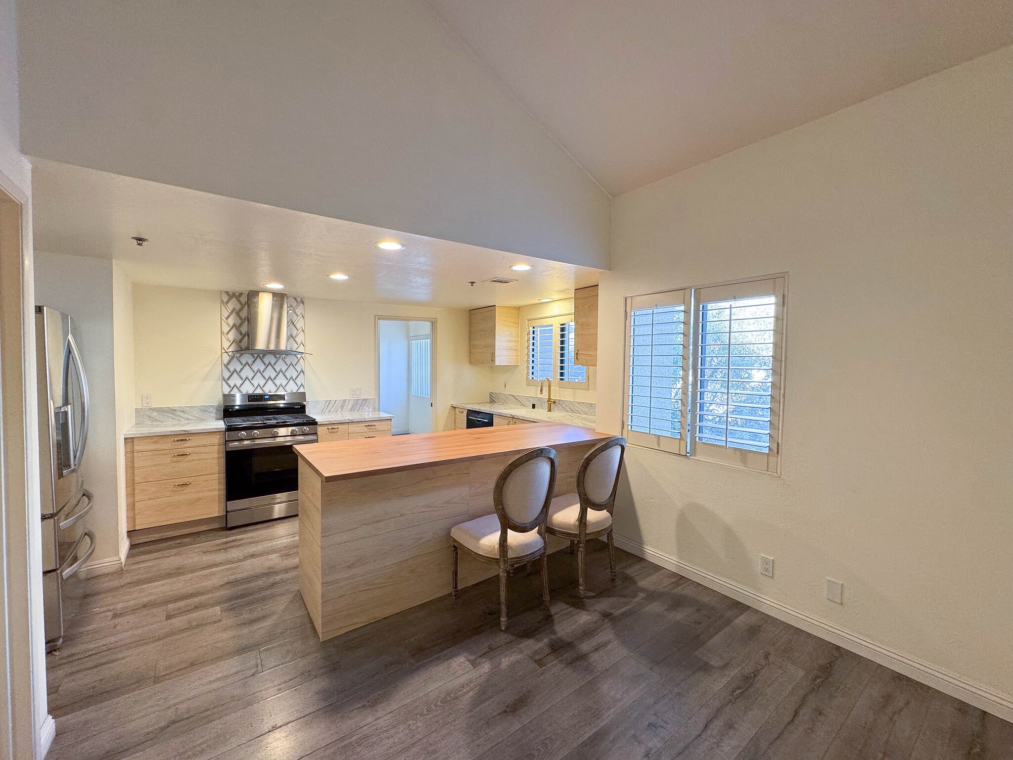 Building Photo - 1000 E California Blvd