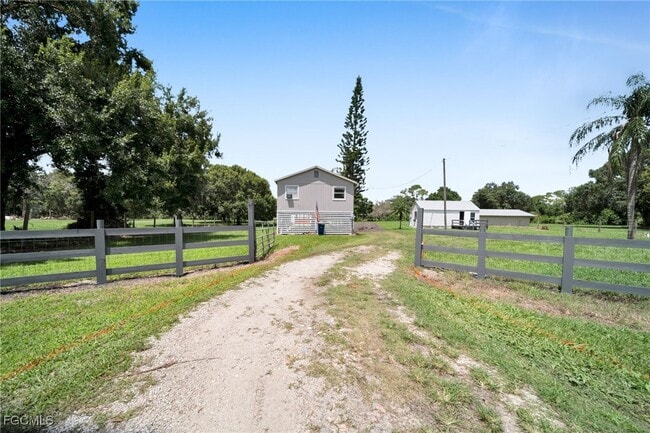 Building Photo - 2950 Packinghouse Rd