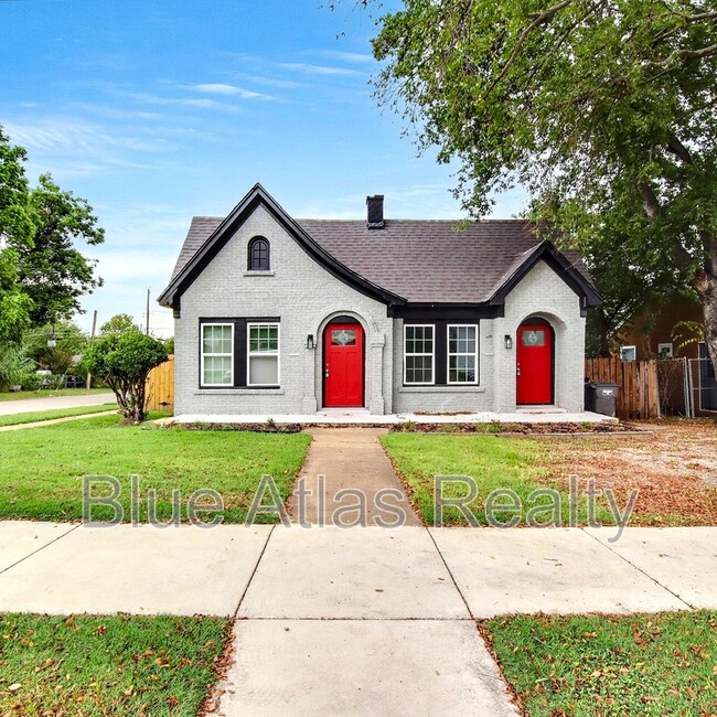 Primary Photo - 2936 Purington Ave