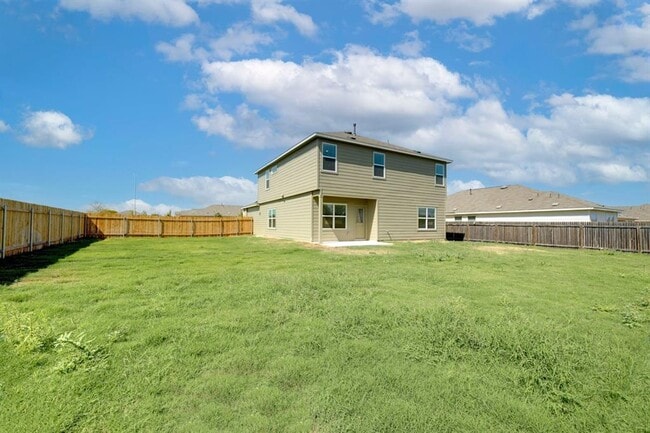 Building Photo - 323 Mineral Springs Dr