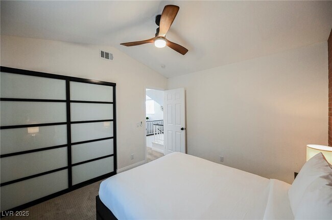 Building Photo - 1640 Crystal Shadows Cir