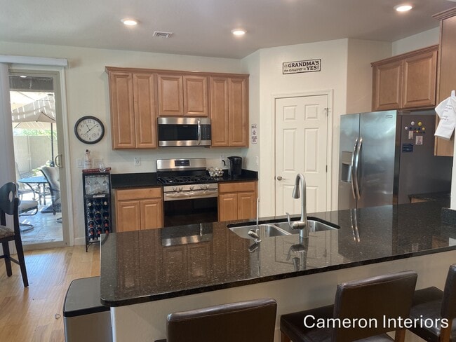 Building Photo - 4209 W Granite Basin Dr