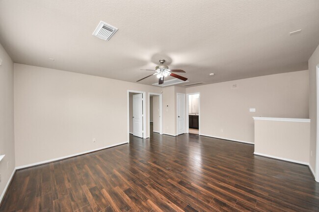 Building Photo - 7214 Baitland Dr