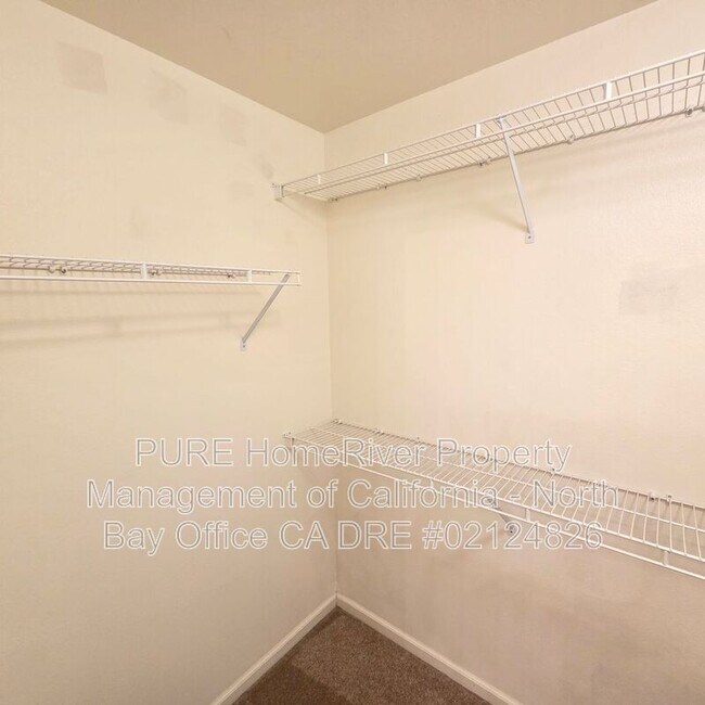 Building Photo - 1052 Addison Cir