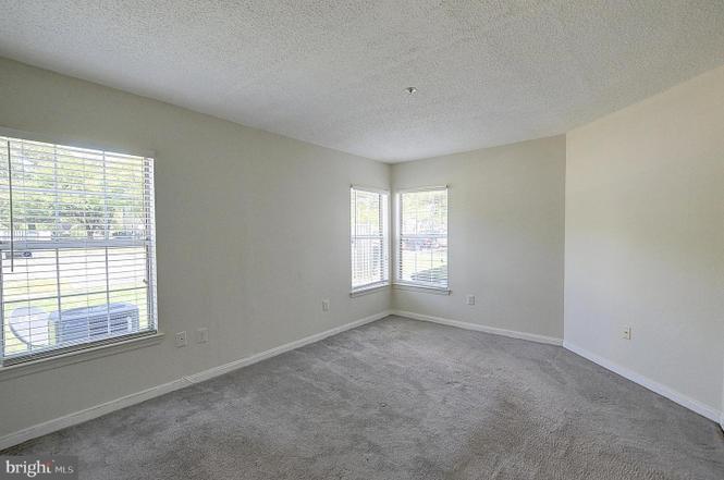 Master Bedroom - 10401 Beacon Ridge Dr