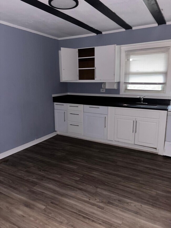 Building Photo - 4322 Mikado Ave