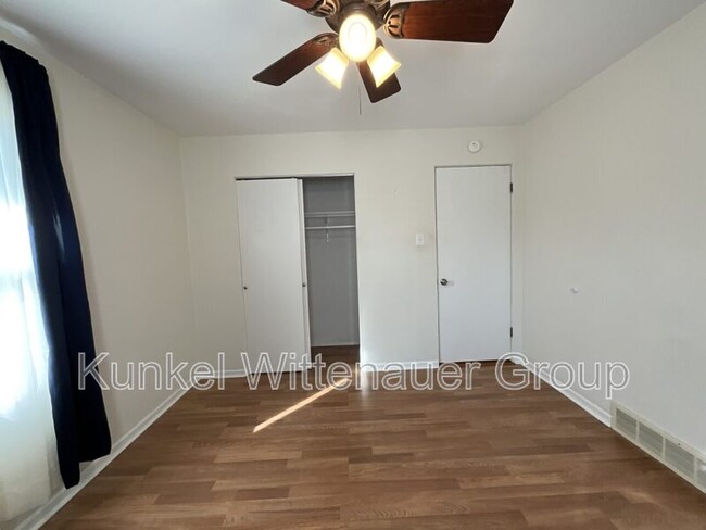 Building Photo - 221 Gilbert St