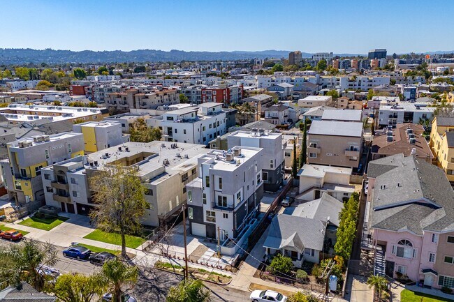 Building Photo - Luxury 2026 Townhomes with Massive Bedrooms + Decks with Views