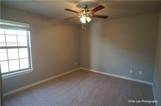 Building Photo - Fabulous 4BR Home Walking Distance to Ston...