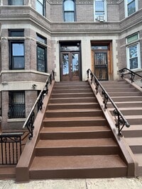 Building Photo - 939 E 156th St