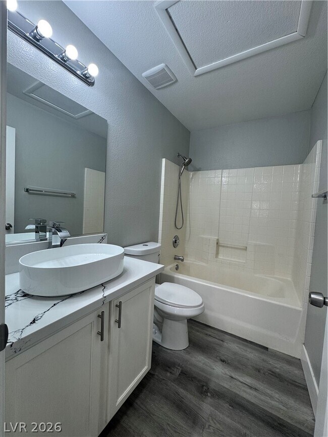 Building Photo - 10171 Arlington Abby St