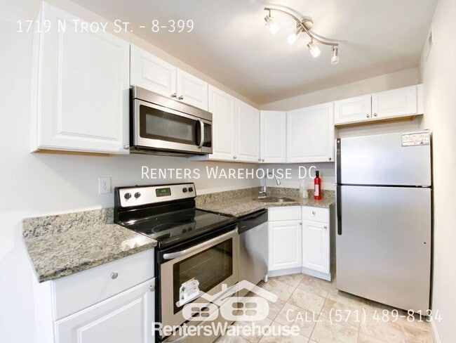 Building Photo - 1719 N Troy St