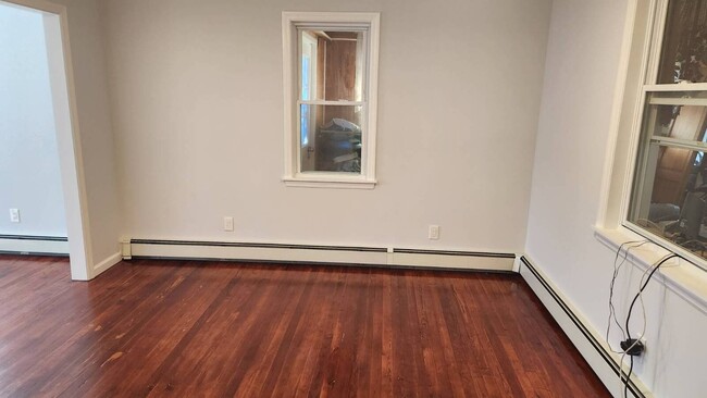 Building Photo - 45 Woodcliff Ave