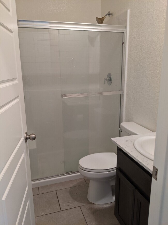 Building Photo - 2312 Vaca Way