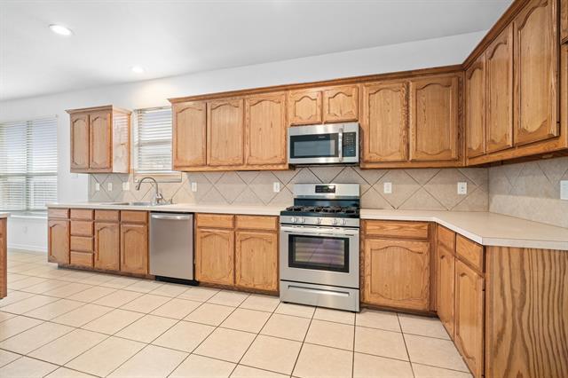 Building Photo - 705 Crownpoint Ln