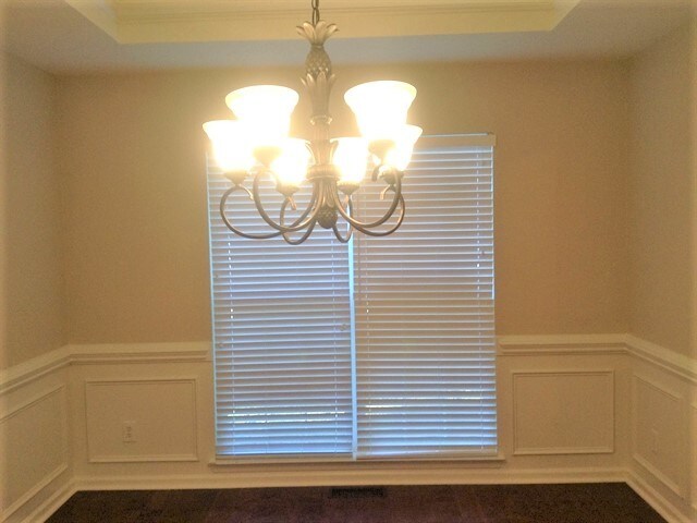 Building Photo - 5909 Bearoak Ln