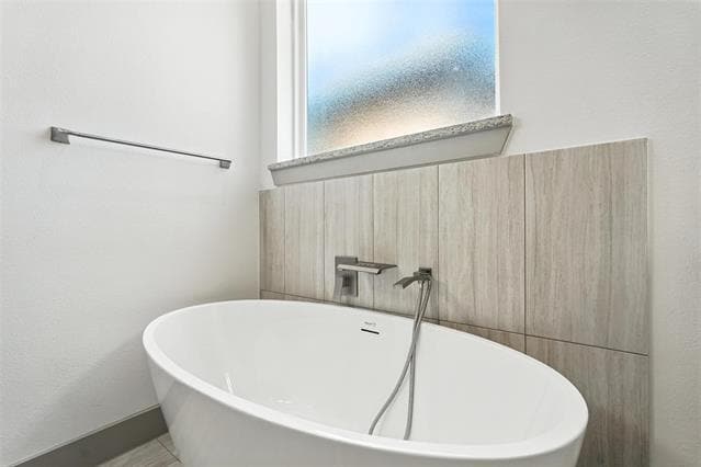 Building Photo - 716 Oak Creek Dr