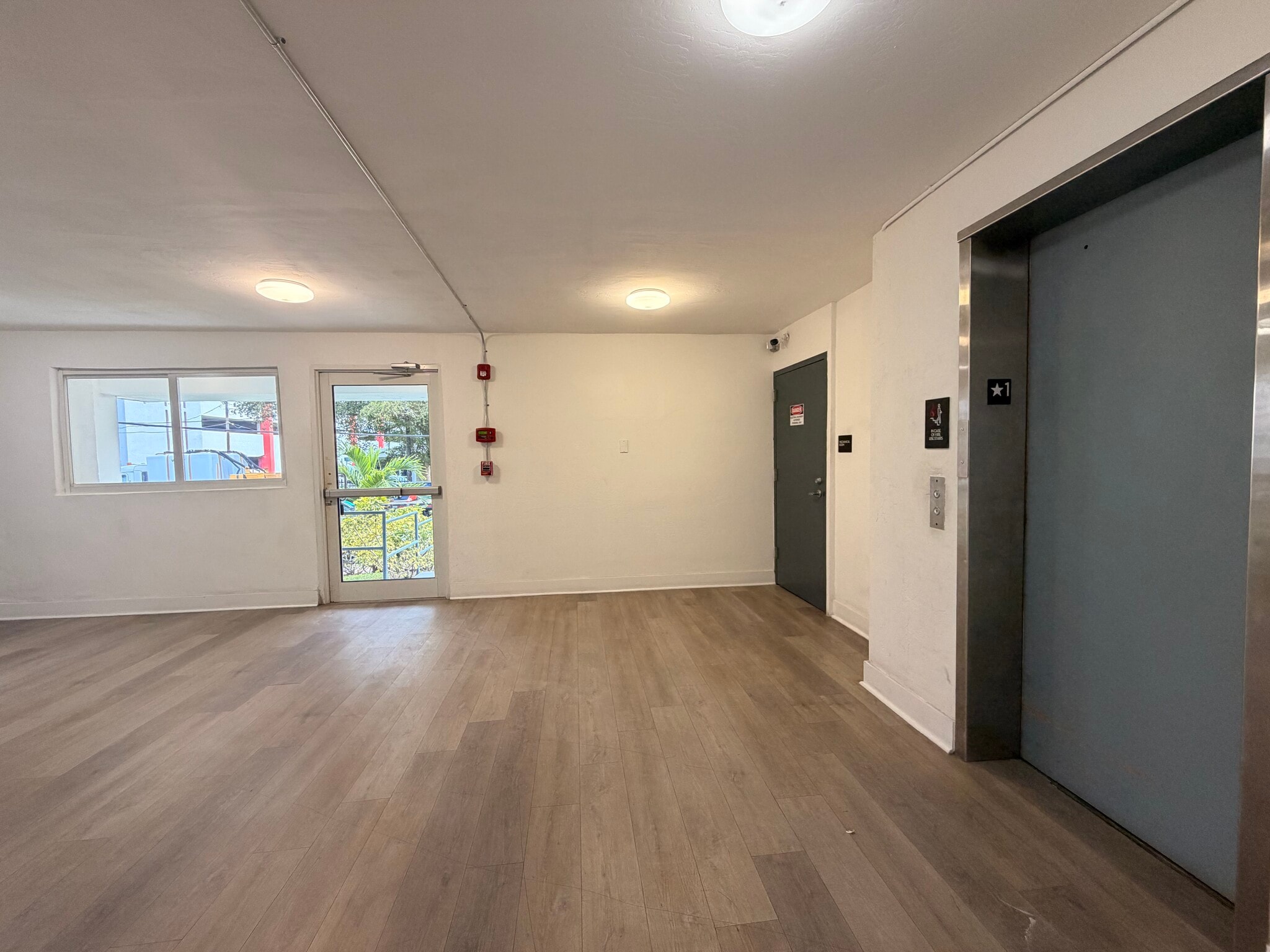 Building Photo - 132 SW 9th St