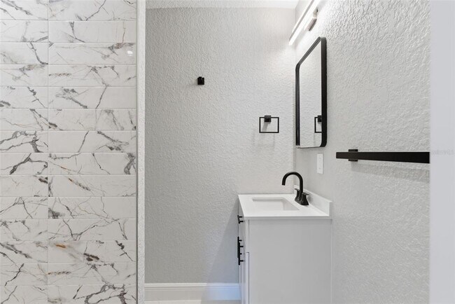 Building Photo - 113 145th Ave