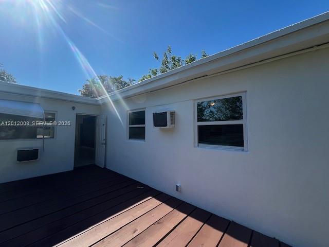 Building Photo - 4548 SW 33rd Ave