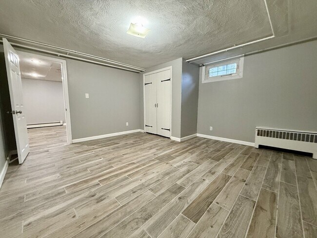 Building Photo - 3 Alaska Ave